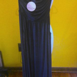 FULL CIRCLE TRENDS NAVY STRAPLESS (WITH POCKETS) MAXI DRESS- SMALL